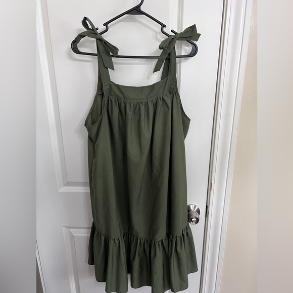 SHEIN Green Ruffled Tie shoulder Midi Sundress - Picture 1 of 4